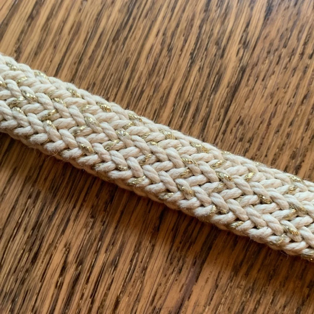 Liz Claiborne leather and cloth belt with gold metallic thread sz S